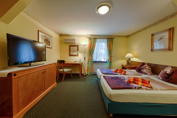 Hotel Waldschloesschen (Mittenwalde)